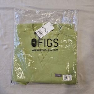 Figs Matcha Green Catarina Scrub Top